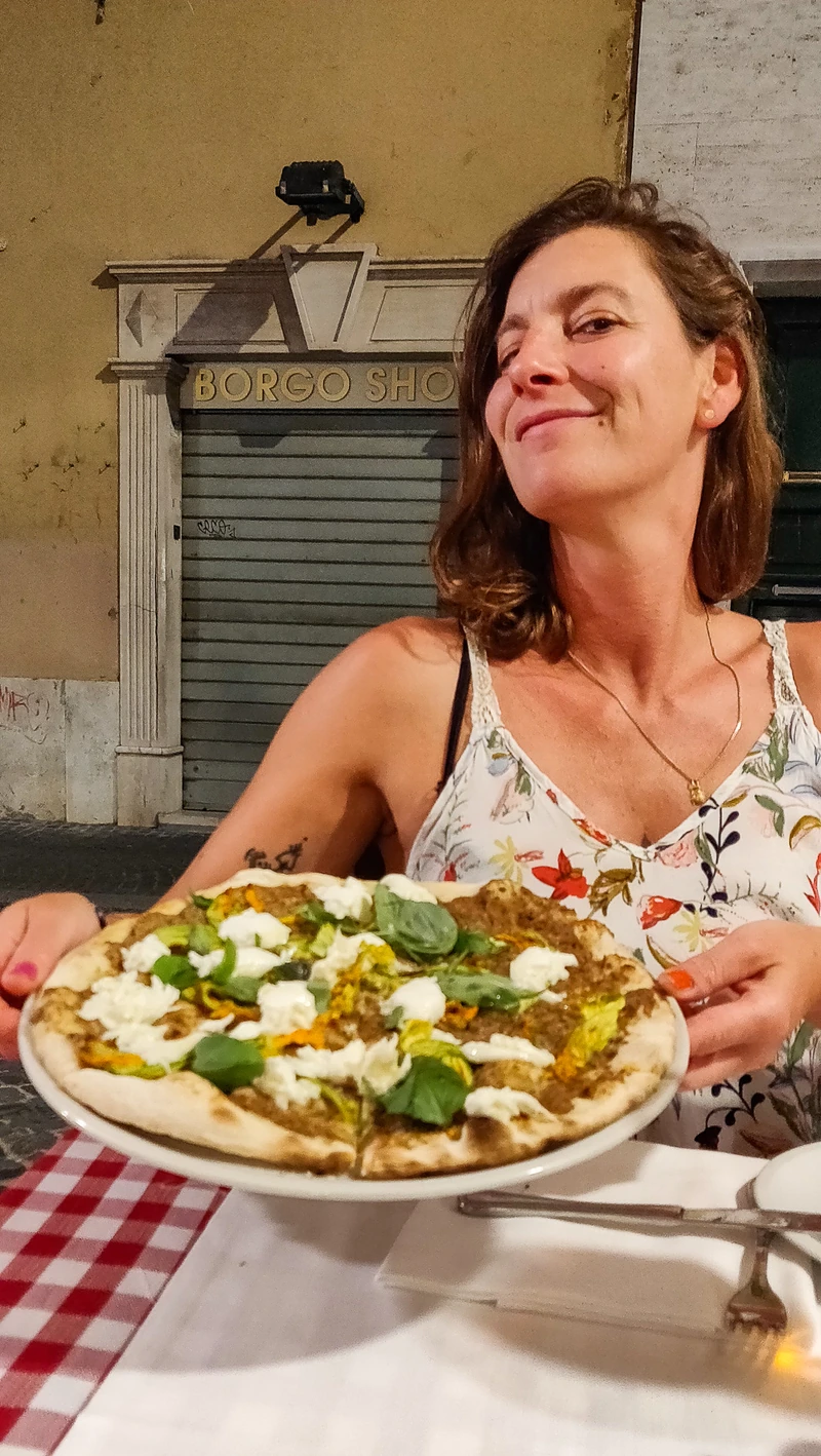 Première pizza dégustée à l’arrivée à Rome